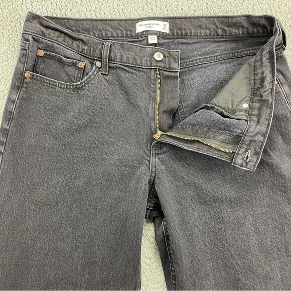 Abercrombie & Fitch Women's The Baggy Low Rise Straight Jeans  |  Size: 32/14L - Picture 3 of 14